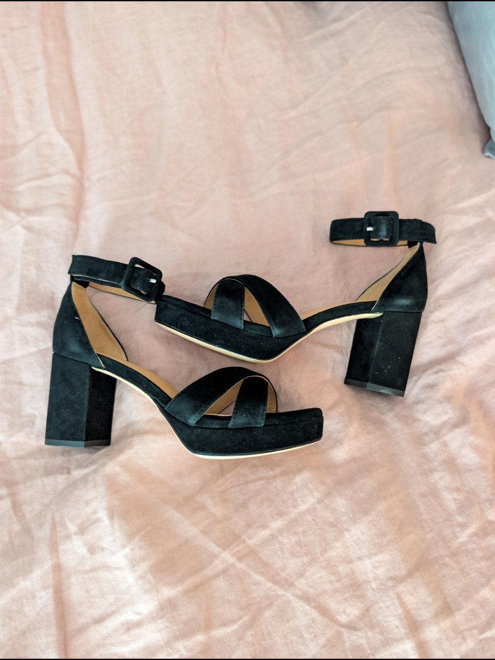 Quince EUC Criss cross Suede Block Heel Black Size 6